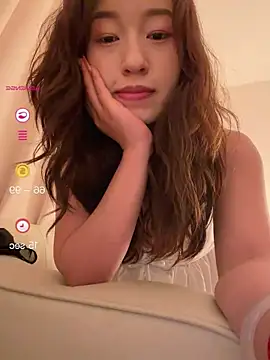 Snapshot of wenwenyaa chatting on June 19, 2026, 2:21 pm wenwenyaa online show from June 19, 2026, 2:21 pm
