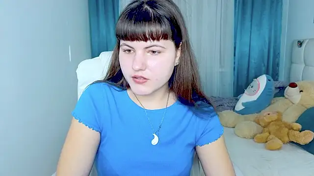 Snapshot of Miss__Poly chatting on February 21, 2026, 8:37 am Miss Poly online show from February 21, 2026, 8:37 am