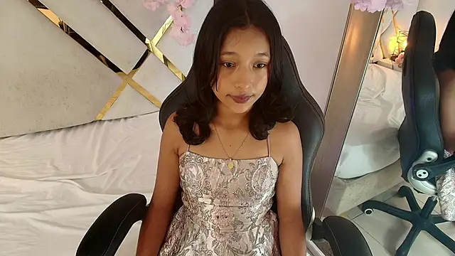 Snapshot of Real_virgin_Pussy chatting on June 17, 2026, 5:36 pm Real virgin Pussy online show from June 17, 2026, 5:36 pm
