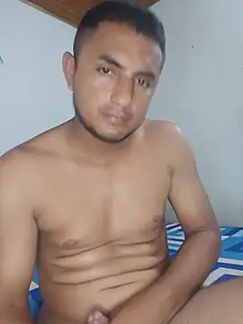 Snapshot of knox_zeque chatting on May 25, 2026, 9:43 pm knox zeque online show from May 25, 2026, 9:43 pm