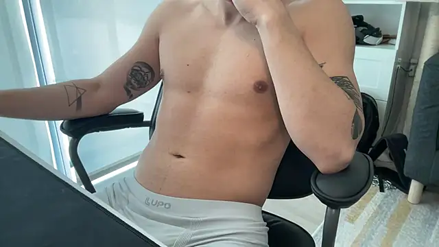 lukshof online show from February 6, 2026, 4:54 pm