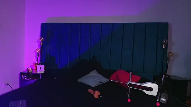 Ethan Briggs  online show from March 7, 2026, 3:36 am