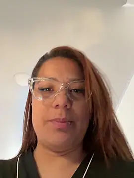 Snapshot of Pretty__Milf chatting on May 30, 2026, 12:35 pm Pretty Milf online show from May 30, 2026, 12:35 pm