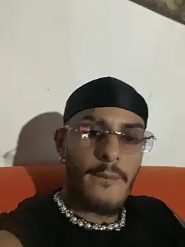 liyamjunior online show from February 26, 2026, 2:21 am