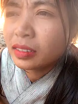 miumiu sexy2x online show from March 1, 2026, 8:16 am