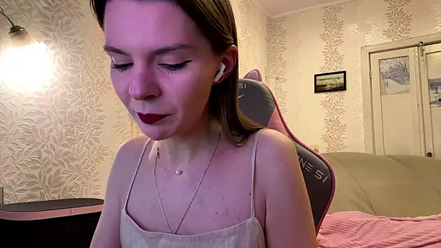 Snapshot of LavondaDeleston chatting on February 4, 2026, 10:04 pm LavondaDeleston online show from February 4, 2026, 10:04 pm