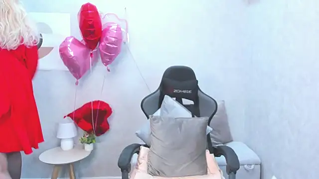 Snapshot of Victoria_Nelson chatting on February 14, 2026, 1:24 am Victoria Nelson online show from February 14, 2026, 1:24 am