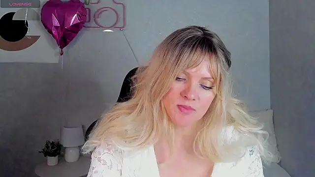 Snapshot of Victoria_Nelson chatting on March 2, 2026, 5:08 am Victoria Nelson online show from March 2, 2026, 5:08 am