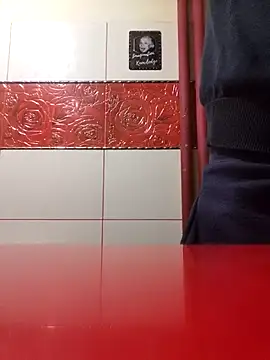 Snapshot of Ianne150 chatting on February 9, 2026, 9:41 pm Ianne150 online show from February 9, 2026, 9:41 pm