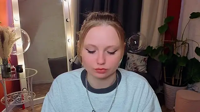 Sweet M1la online show from February 25, 2026, 10:36 am