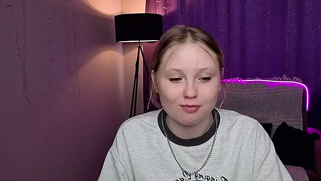 Sweet M1la online show from February 28, 2026, 10:27 am