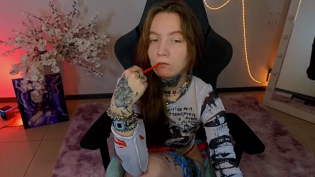 Snapshot of Lappyloo chatting on February 3, 2026, 2:10 am Lappyloo online show from February 3, 2026, 2:10 am