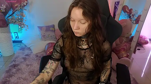 Snapshot of Lappyloo chatting on February 12, 2026, 2:06 am Lappyloo online show from February 12, 2026, 2:06 am