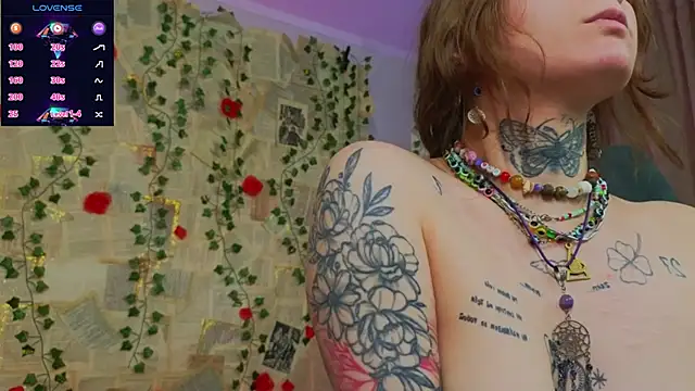 Snapshot of Lappyloo chatting on February 15, 2026, 7:51 am Lappyloo online show from February 15, 2026, 7:51 am