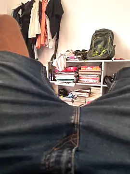 Hottlund6 online show from April 30, 2026, 5:36 am