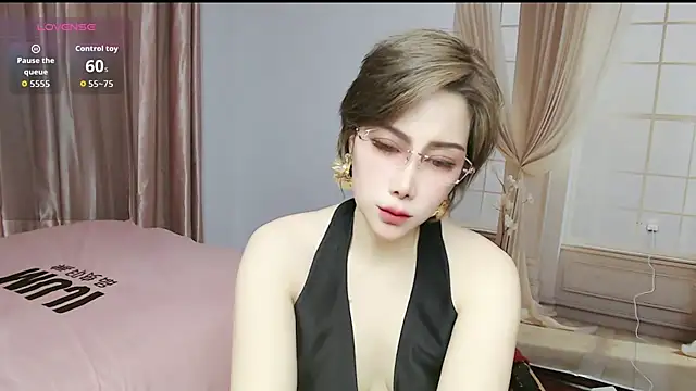 Snapshot of lucyyanyan chatting on April 13, 2026, 12:21 pm lucyyanyan online show from April 13, 2026, 12:21 pm