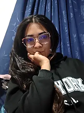 Freyarosse online show from February 25, 2026, 3:38 am