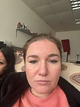 Snapshot of _Mila_Love chatting on January 15, 2026, 4:28 am Mila Love online show from January 15, 2026, 4:28 am