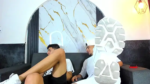 ALEX KEITH26 online show from February 21, 2026, 12:06 pm