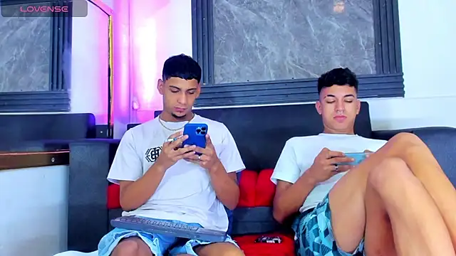 Snapshot of ALEX_KEITH26 chatting on March 12, 2026, 12:00 pm ALEX KEITH26 online show from March 12, 2026, 12:00 pm