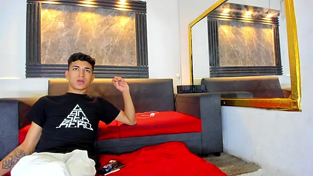 Snapshot of ALEX_KEITH26 chatting on March 29, 2026, 7:25 pm ALEX KEITH26 online show from March 29, 2026, 7:25 pm