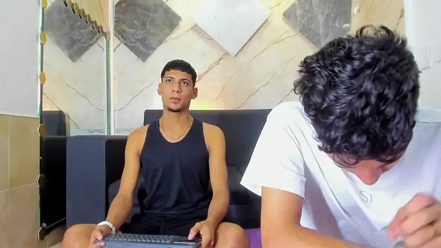 Snapshot of ALEX_KEITH26 chatting on April 3, 2026, 12:47 pm ALEX KEITH26 online show from April 3, 2026, 12:47 pm