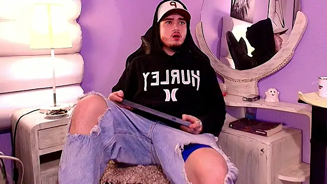 Snapshot of Salvattore_Muller chatting on February 6, 2026, 4:28 am Salvattore Muller online show from February 6, 2026, 4:28 am