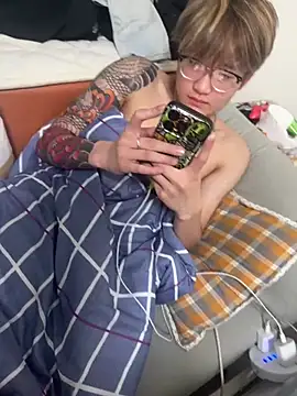 Chocolates-001 online show from February 6, 2026, 8:45 pm