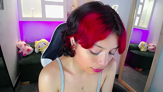 melodyy as online show from May 18, 2026, 12:55 pm