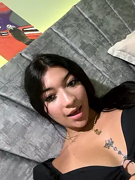 mariana hernanadez online show from January 14, 2026, 6:52 am