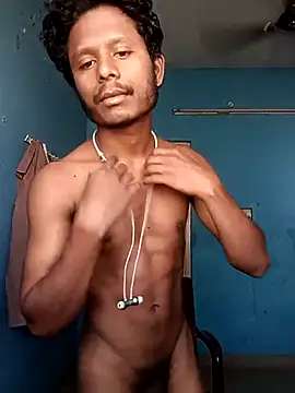 Snapshot of stylee_satheesh chatting on March 24, 2026, 4:28 am stylee satheesh online show from March 24, 2026, 4:28 am