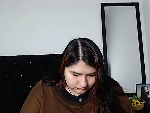 LauraHorny69 online show from February 27, 2026, 12:49 pm