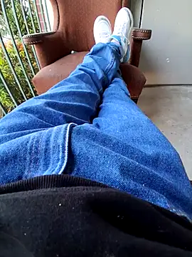 Snapshot of allenyalana chatting on January 16, 2026, 11:42 pm allenyalana online show from January 16, 2026, 11:42 pm