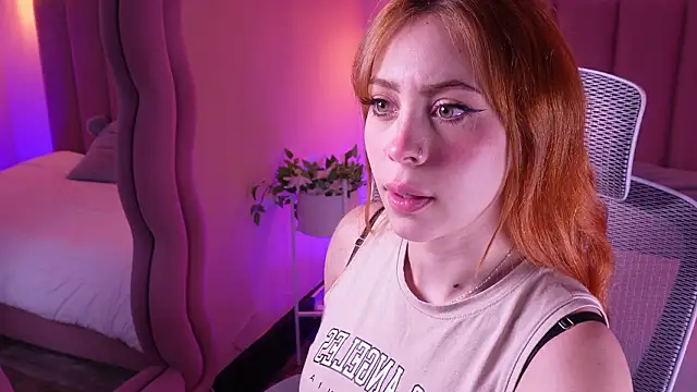 Snapshot of Maxiine chatting on February 8, 2026, 11:02 am Maxiine online show from February 8, 2026, 11:02 am