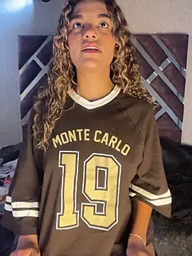 AngelPinkk  online show from February 26, 2026, 8:19 pm