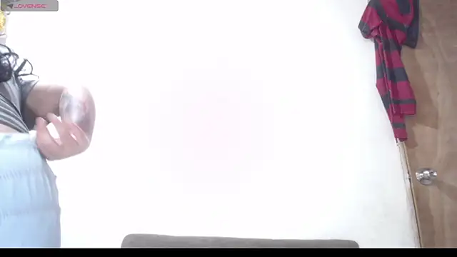 cami  sexy online show from April 19, 2026, 2:22 am