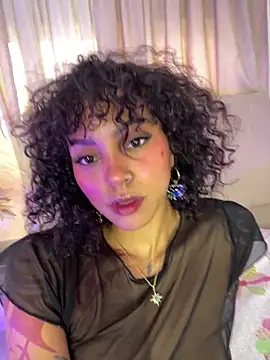 Snapshot of LizStorm_ chatting on February 23, 2026, 5:43 pm LizStorm online show from February 23, 2026, 5:43 pm