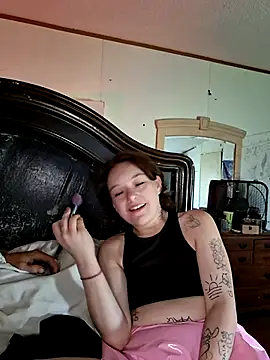 Snapshot of Tastybabe22 chatting on July 7, 2026, 9:19 pm Tastybabe22 online show from July 7, 2026, 9:19 pm