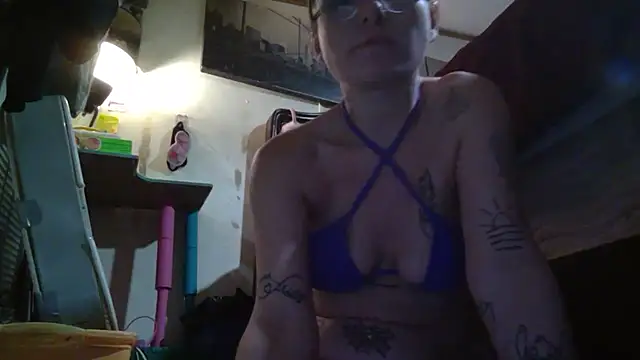 Snapshot of Tastybabe22 chatting on July 29, 2026, 1:37 am Tastybabe22 online show from July 29, 2026, 1:37 am