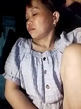 Sam-cute online show from April 6, 2026, 10:44 pm