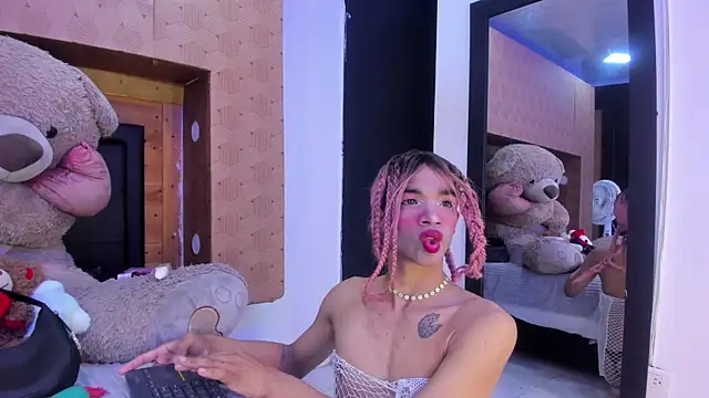 Samantha Blaze1 online show from April 3, 2026, 11:08 am