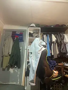 Pussyeating2025xh online show from April 9, 2026, 7:08 pm