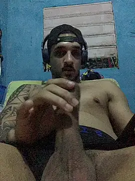 Snapshot of Wicy23 chatting on June 14, 2026, 2:24 am Wicy23 online show from June 14, 2026, 2:24 am
