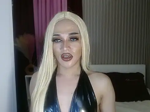 Snapshot of Kendalllust chatting on May 25, 2026, 2:12 pm Kendalllust online show from May 25, 2026, 2:12 pm