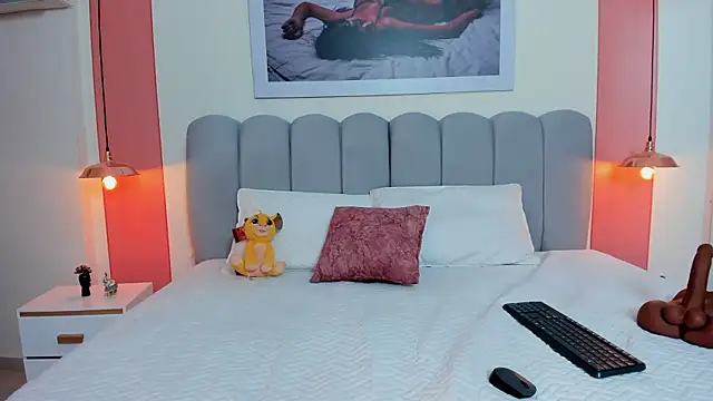 EmmaBoyd online show from February 16, 2026, 12:01 pm