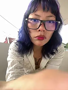 Snapshot of Namii_cute chatting on January 18, 2026, 12:09 pm Namii cute online show from January 18, 2026, 12:09 pm