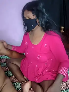 hotcopuleandsweet online show from April 19, 2026, 6:10 pm