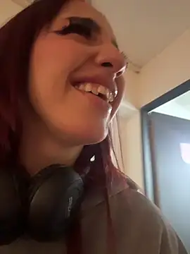 elodie rouge online show from March 3, 2026, 12:11 pm