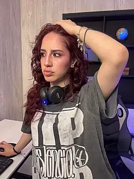 elodie rouge online show from March 9, 2026, 1:26 pm