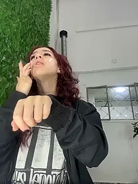 elodie rouge online show from March 23, 2026, 11:36 am